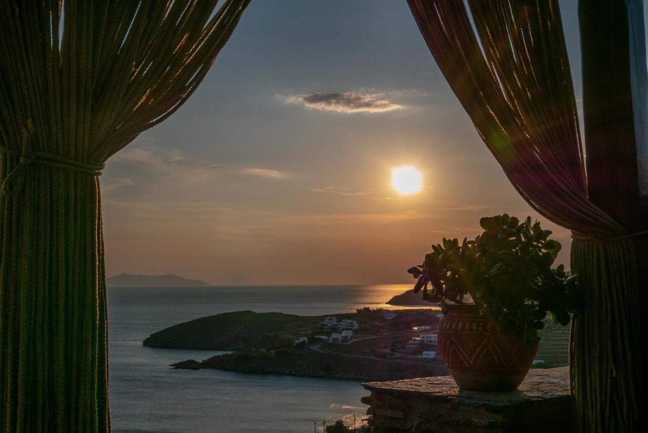 Aerino Seaside Villa Agios Romanos Exteriör bild