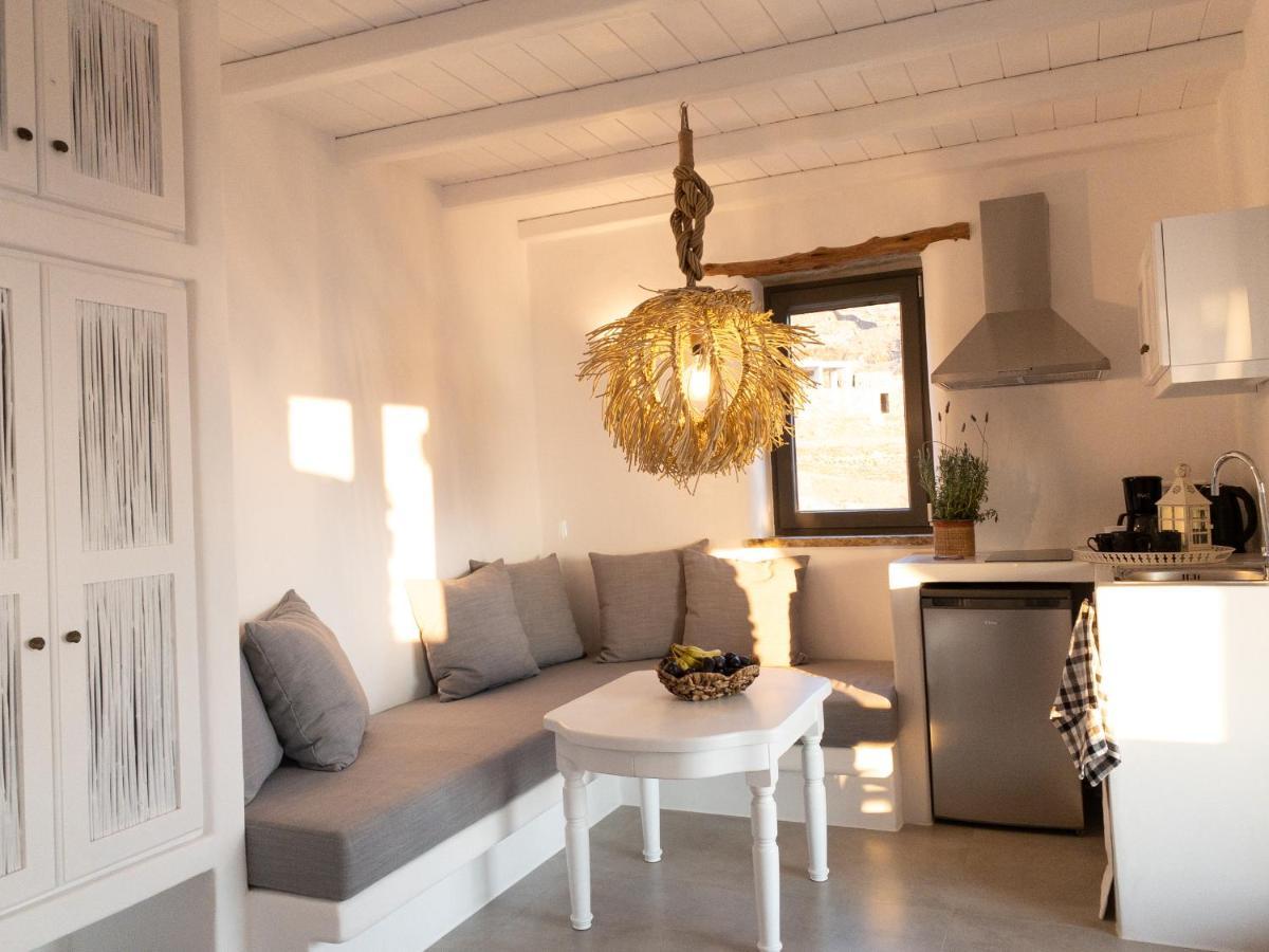 Aerino Seaside Villa Agios Romanos Exteriör bild