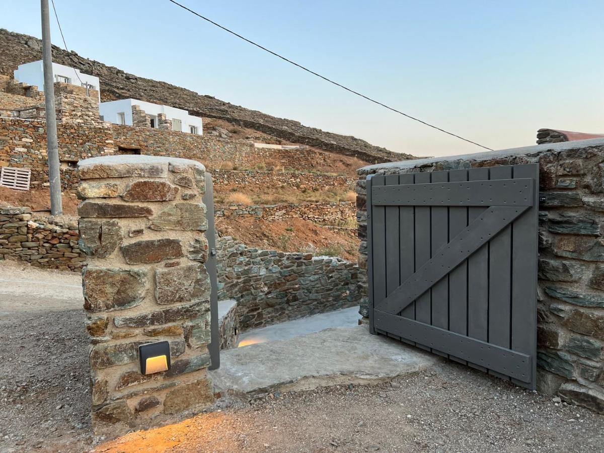 Aerino Seaside Villa Agios Romanos Exteriör bild
