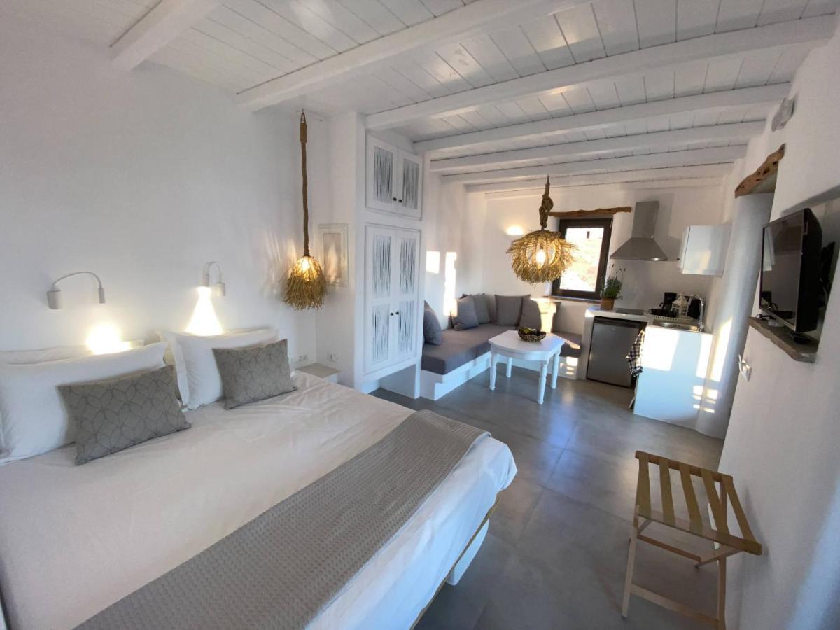 Aerino Seaside Villa Agios Romanos Exteriör bild